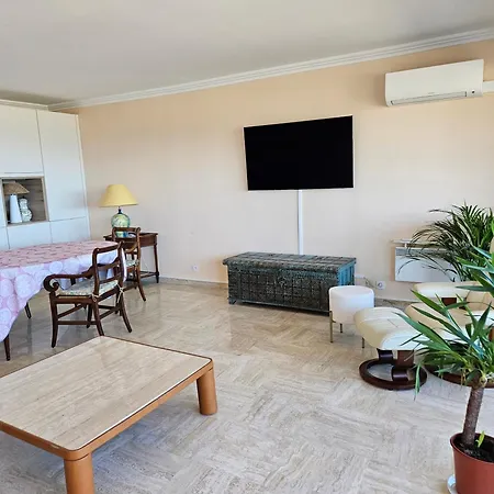 Apartament Vue Beau 2 Pieces *